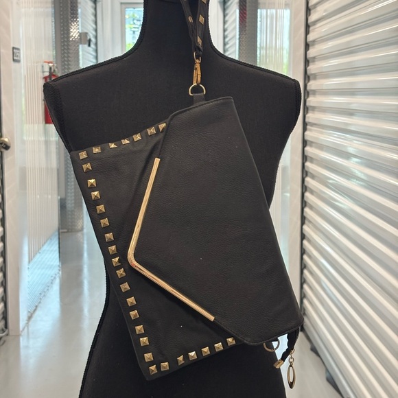 Source Unknown Handbags - Chic Black Clutch with Gold Accents